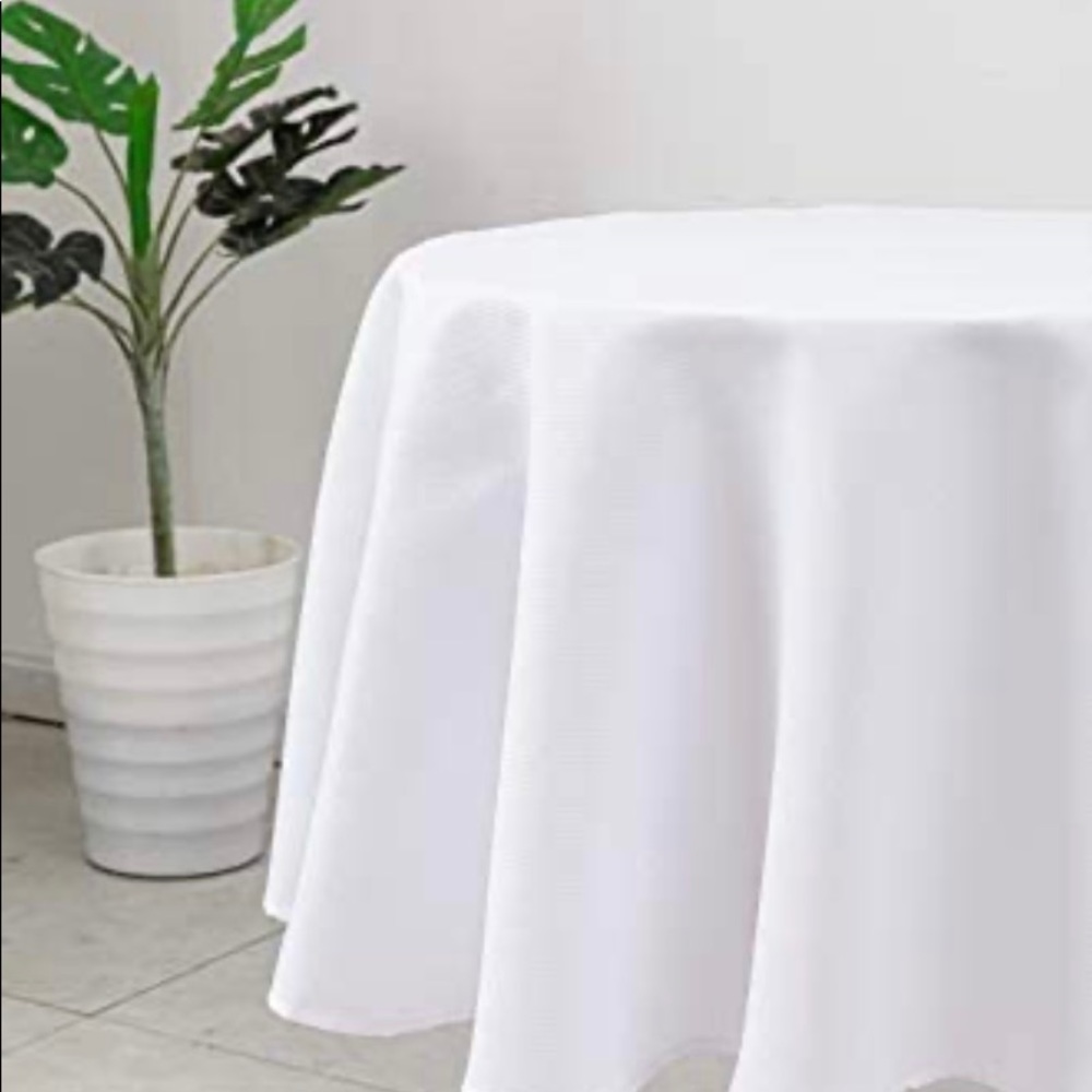 Biscaynebay Textured Fabric Round Tablecloth 60 In Dia White Water Resistant